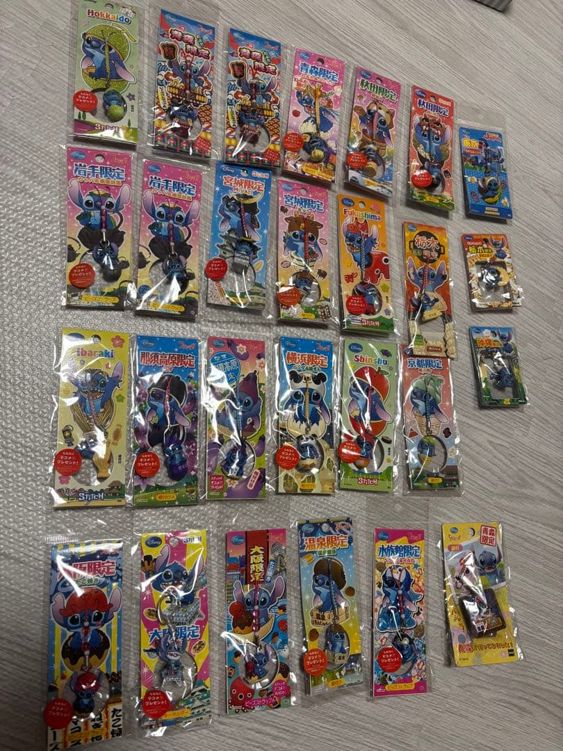 スティッチご当地ストラップ＆根付け　合計113個まとめ売り