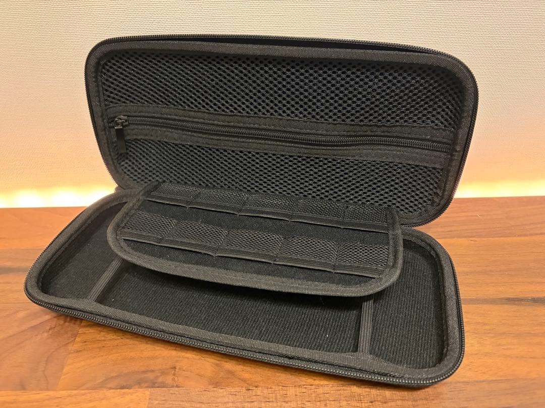 Nintendo Switch 本体セット、純正スタンド、社外ケース付き