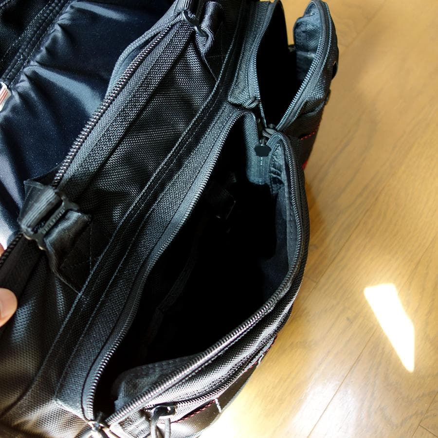 【美品】ブリーフィング　A4 LINER　ブラック