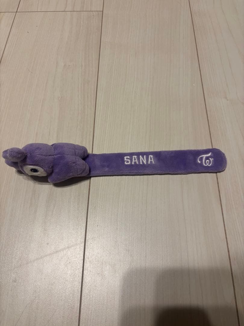 TWICE サナ サブリー ぱっちん バンド ぬいぐるみ グッズ