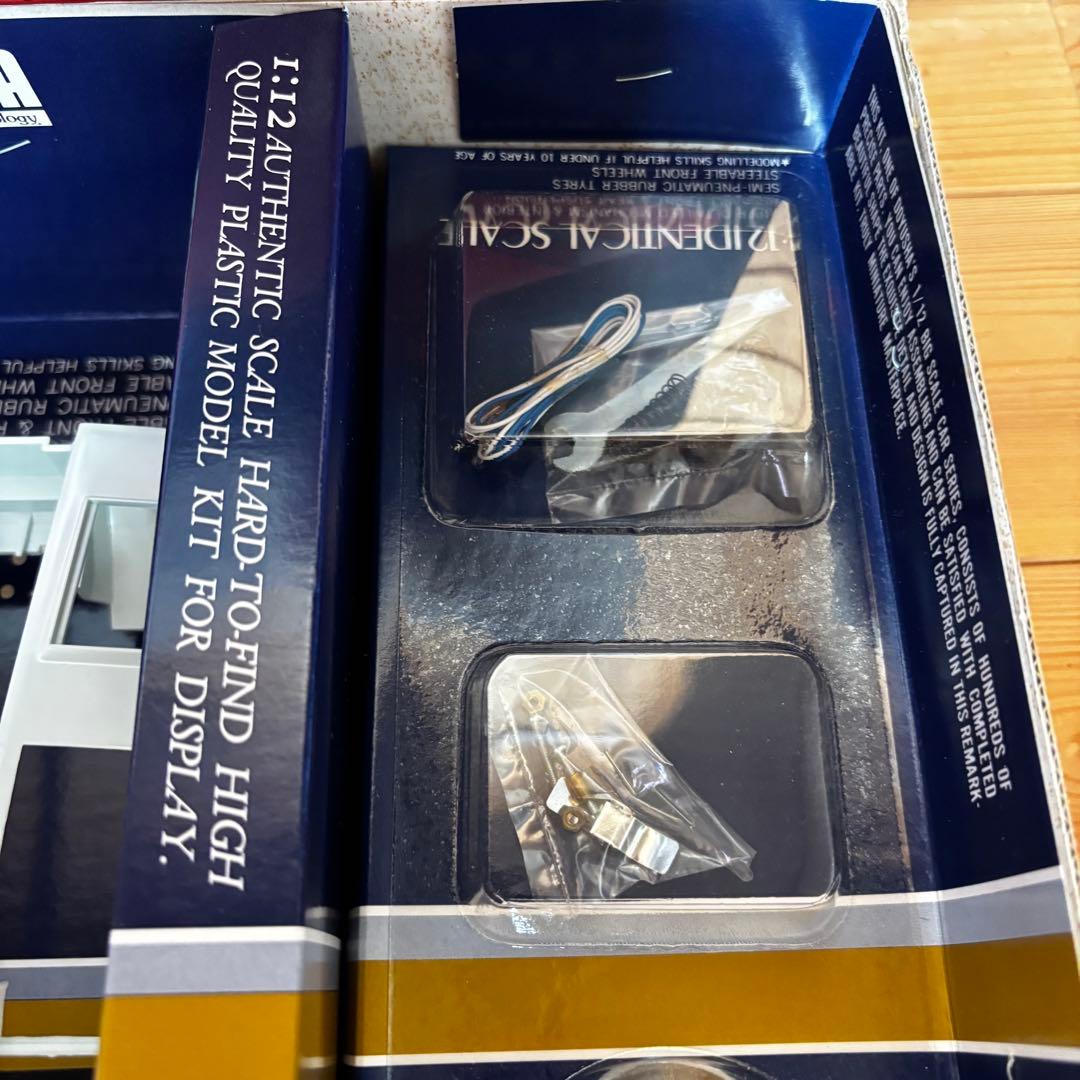 童友社 1/12 ランボルギーニカウンタックLP500S