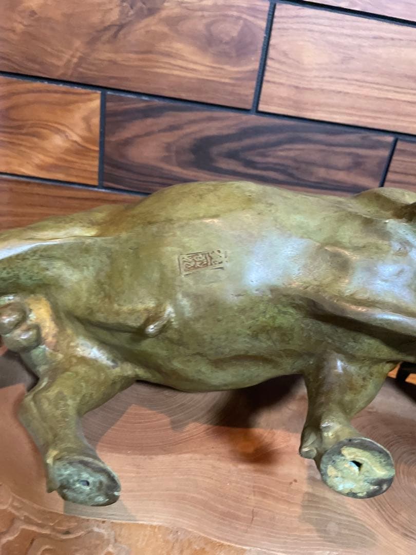 般若純一郎　高岡銅器　名工　牛の銅像　銅製　大型　約6.6kg