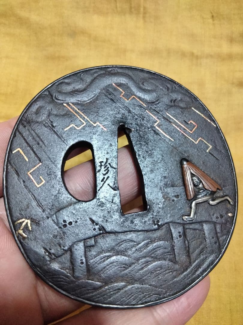 名品　鉄地大鍔　鐔(珍久　雷雨傘小僧の図)江戸時代　佐藤珍久　安親師　桑縁箱付き