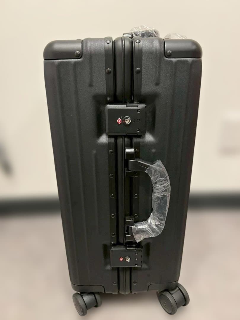 リベティ多機能キャリーケース【マットブラックS】B16 TSAロック メンズ