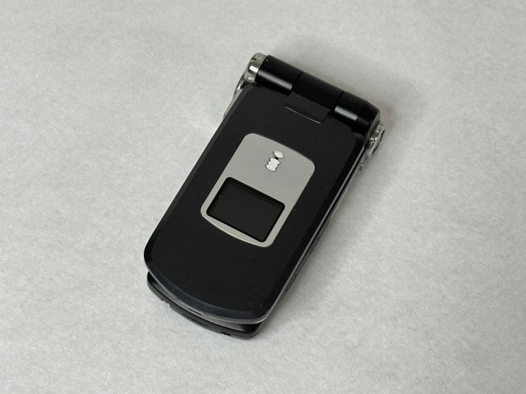 ドコモ P900iV クラウドブラック FF7AC ファイナルファンタジー 携帯