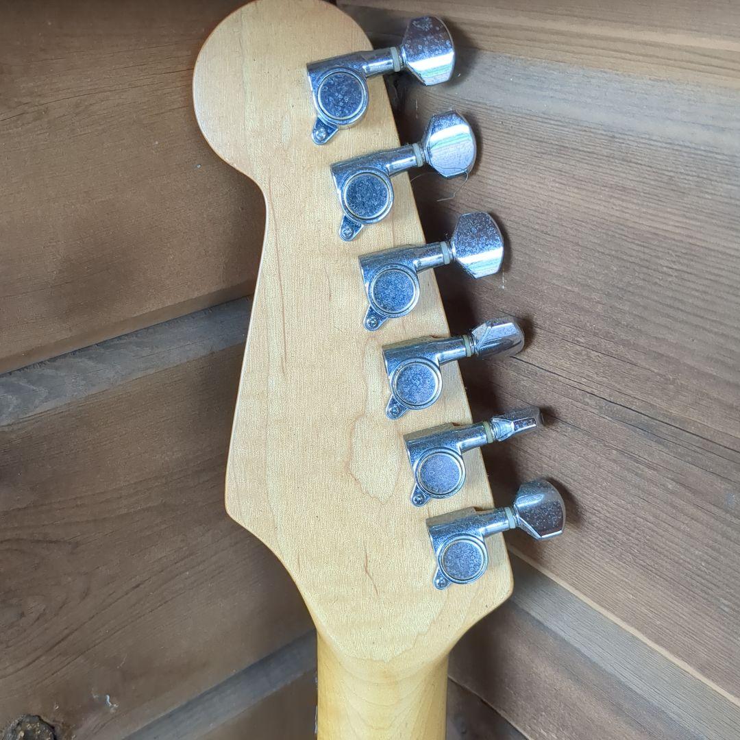 ストラトキャスター タバコ サンバースト すぐ弾けます