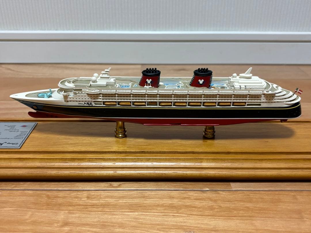 1/1000 ディズニー クルーズライン マジック号 クルーズ客船 模型 完成品