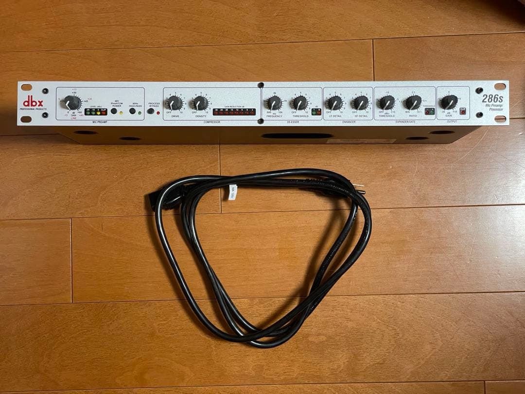 dbx286s マイクプリアンプ/プロセッサー