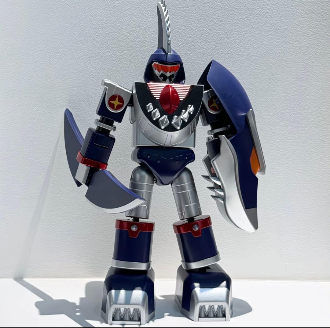 メタルジャック（鉄甲小宝）のサメジャイアントの海外製フィギュア