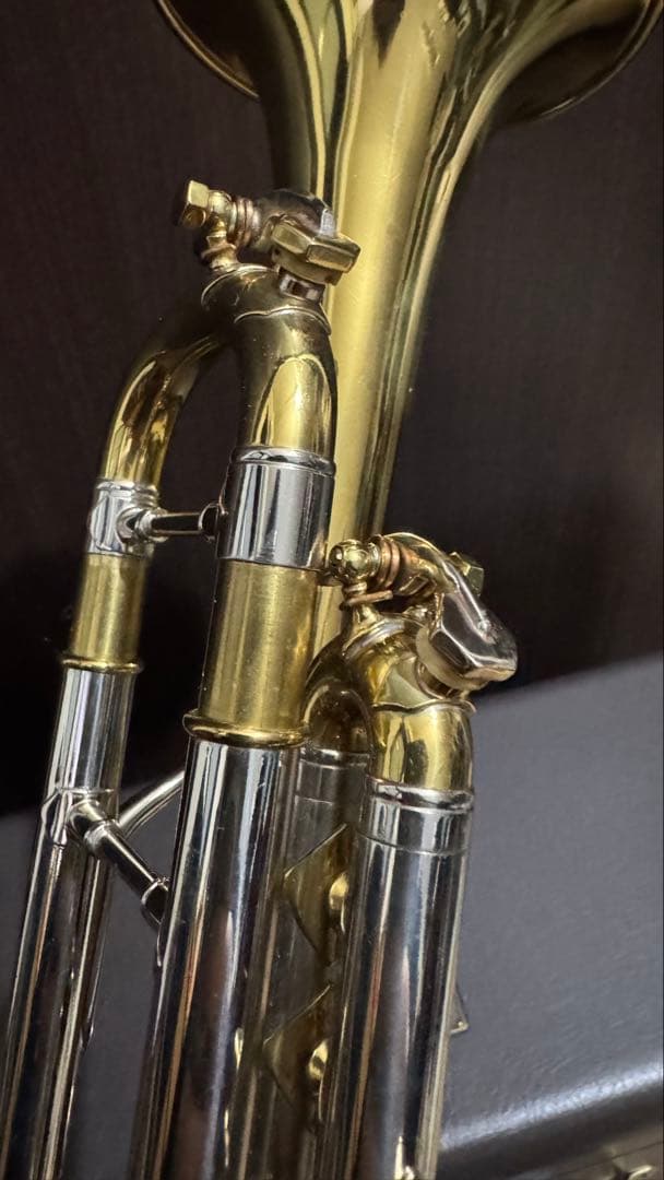 4桁 Bach Stradivarius New Yorkビンテージトランペット