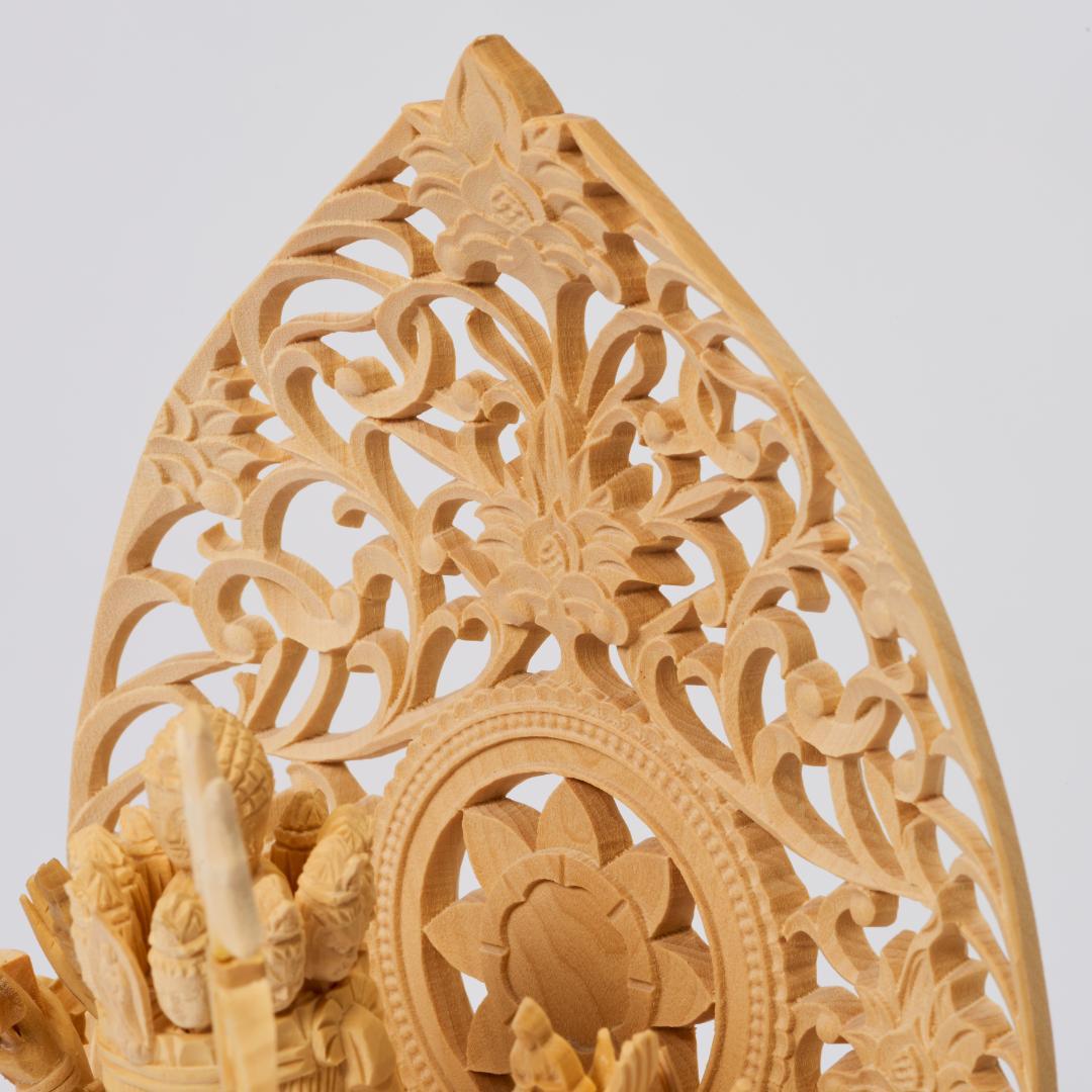 黄楊 6寸 立千手観音 #079 黄楊 6寸 立千手観音 #079 黄楊 6寸 立千手