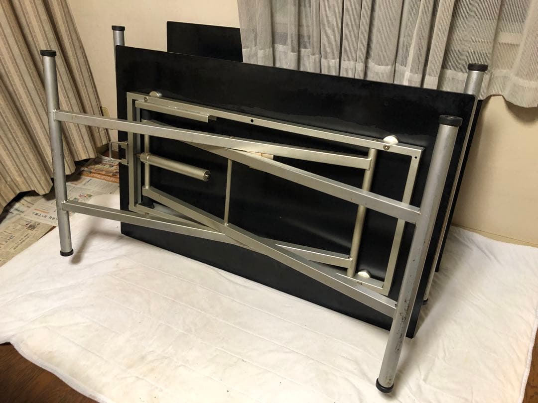 ガラステーブル（ブラック）無段階昇降式25cm〜75cm作業台にもおすすめ