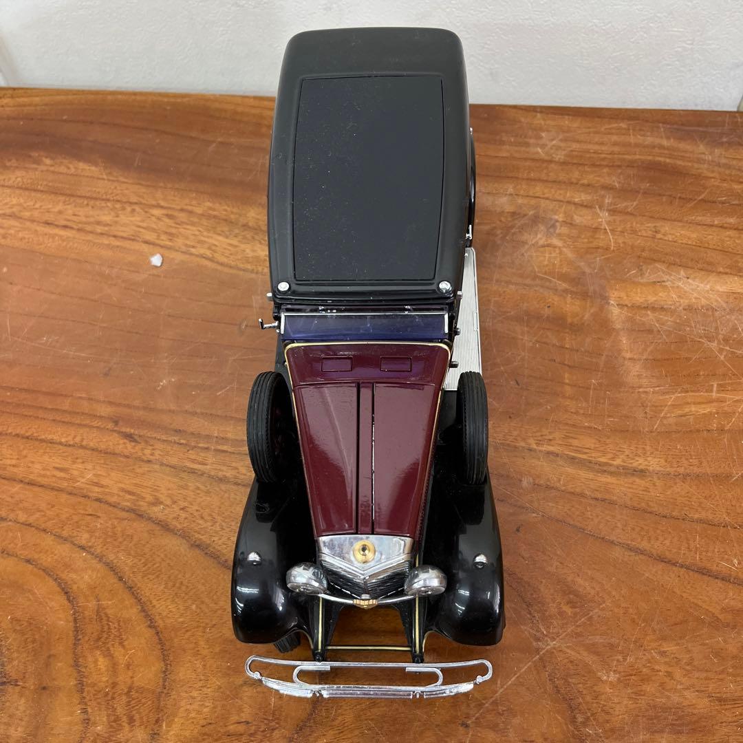 天皇陛下の旧御料車 1935型メルセデス・ベンツ770 菊紋付き - メルカリ