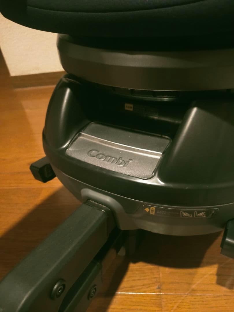 【未使用に近い】Combi クルムーブスマートJJ-600 ISOFIX 極美品
