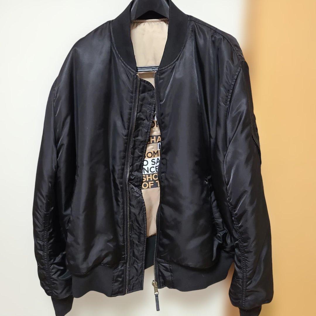 アイドル JUNGKOOK GOLDEN OVERSIZED BOMBER JACKET