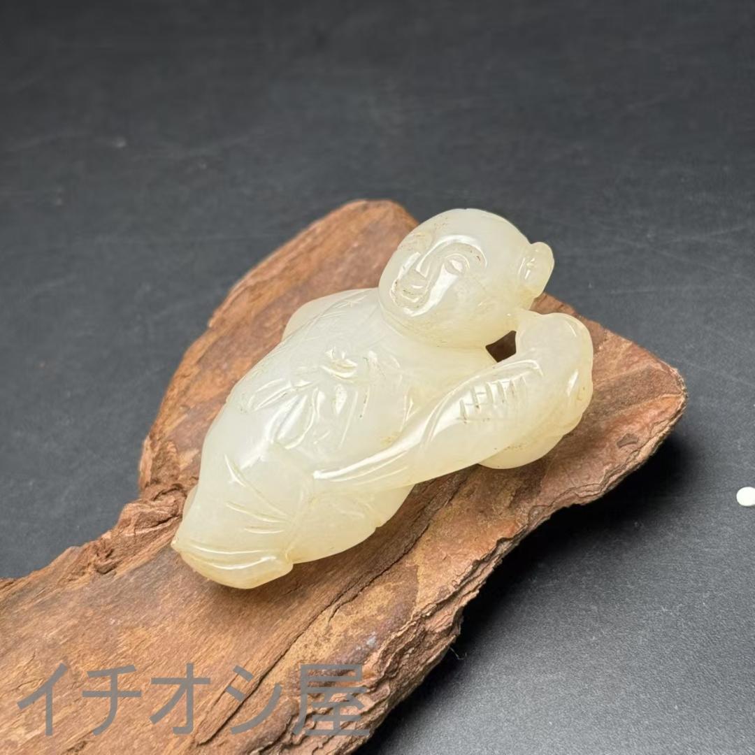 中国古美術【和田古玉 彫刻 童子】縁起物 置物 唐物 羊脂玉 天然石