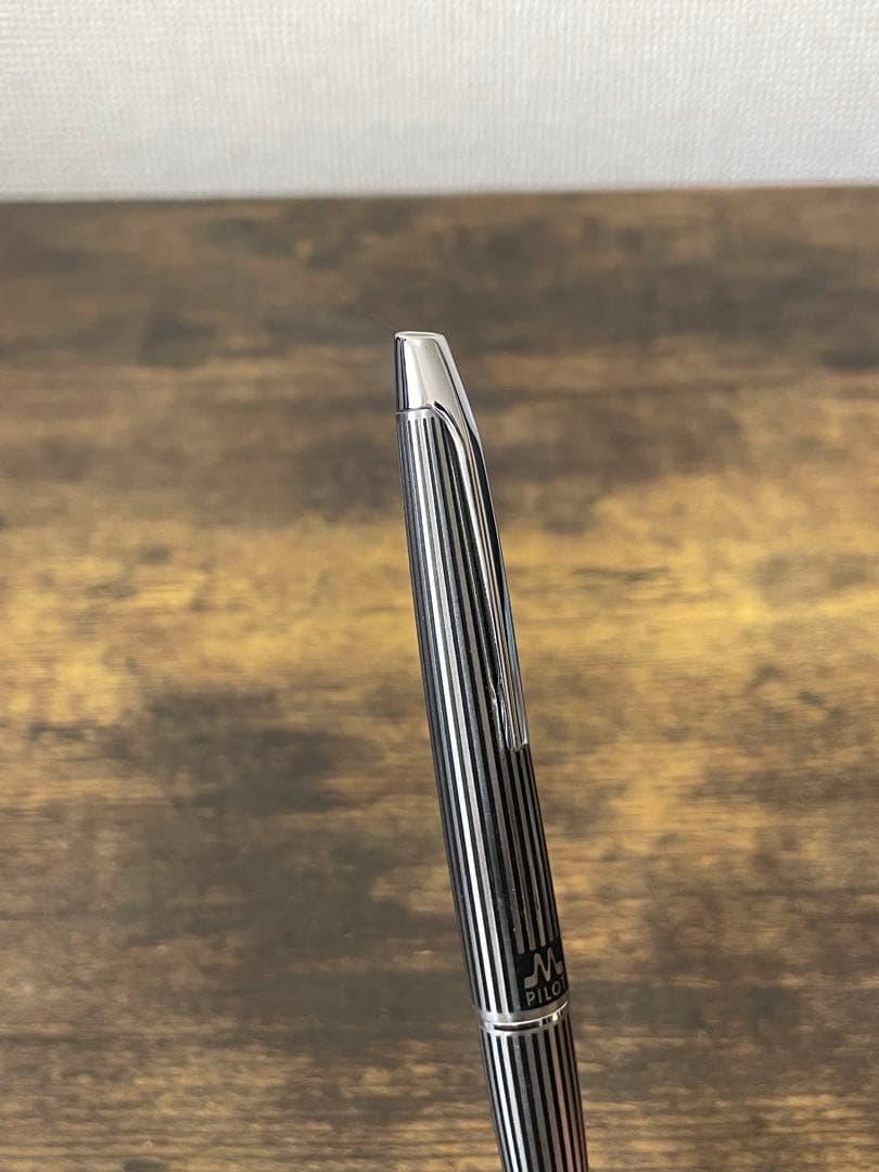 新品未使用　1970年代　ペン先軸一体型　蝕刻　μ ストライプ　ミュー　万年筆