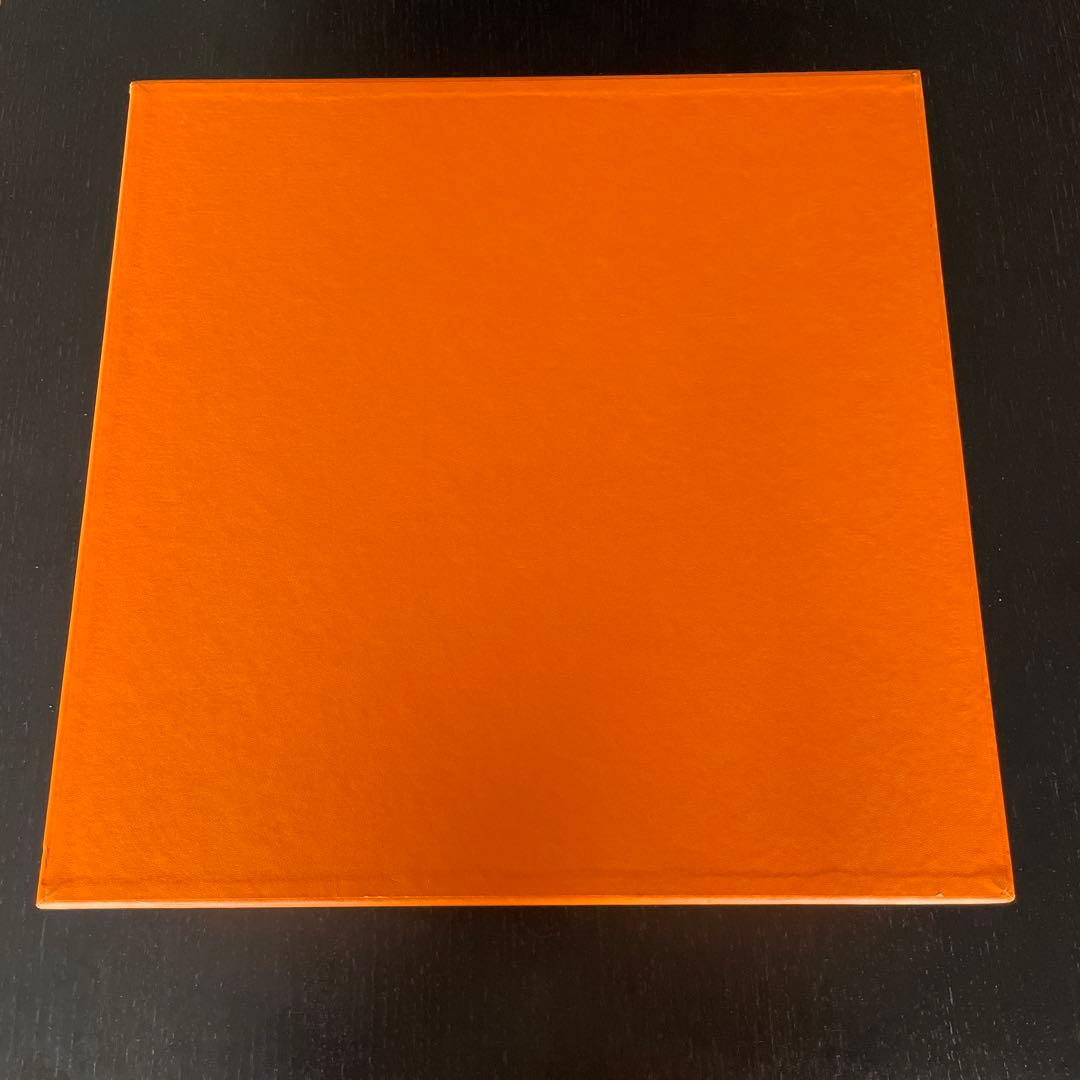 エルメス 空箱 43×43×17 リボン付き - メルカリ