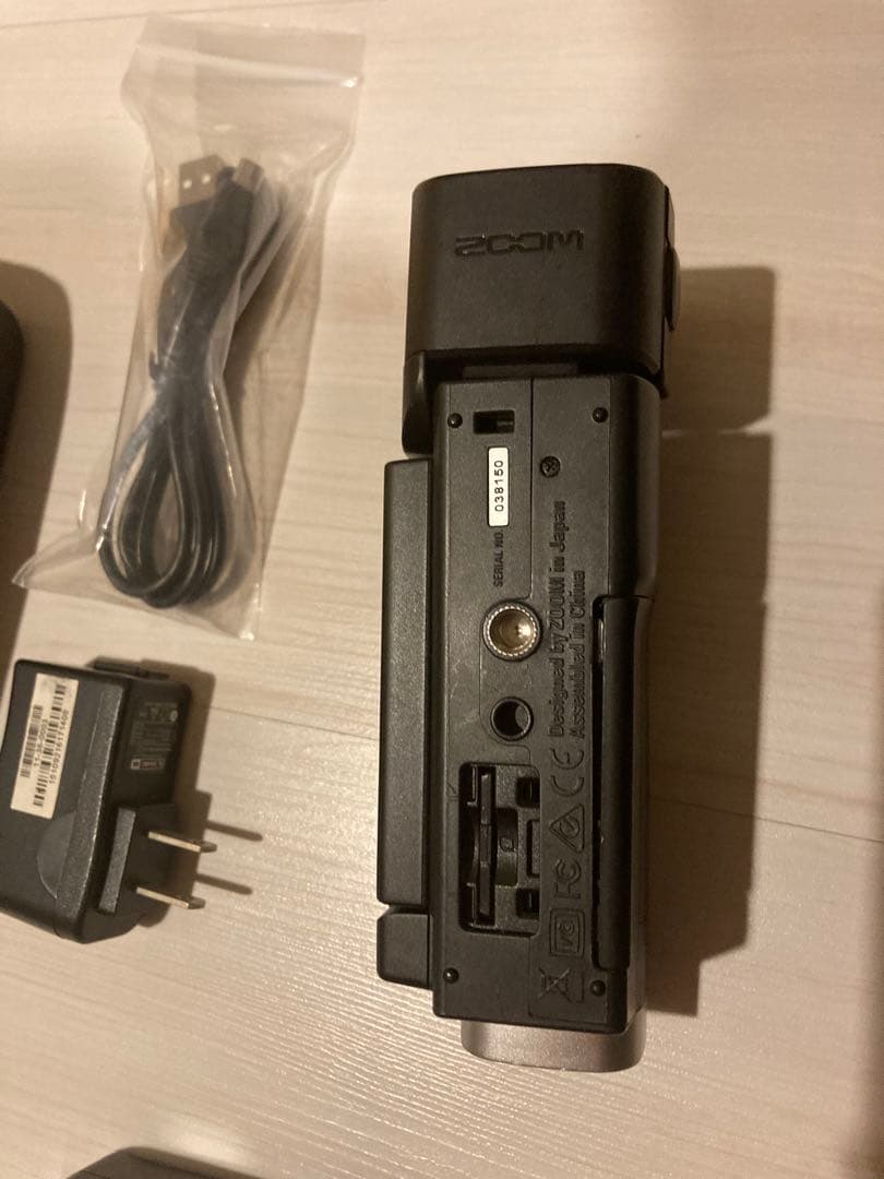 Zoom Q8 付属品専用ケースバッテリーアダプター ビデオカメラ