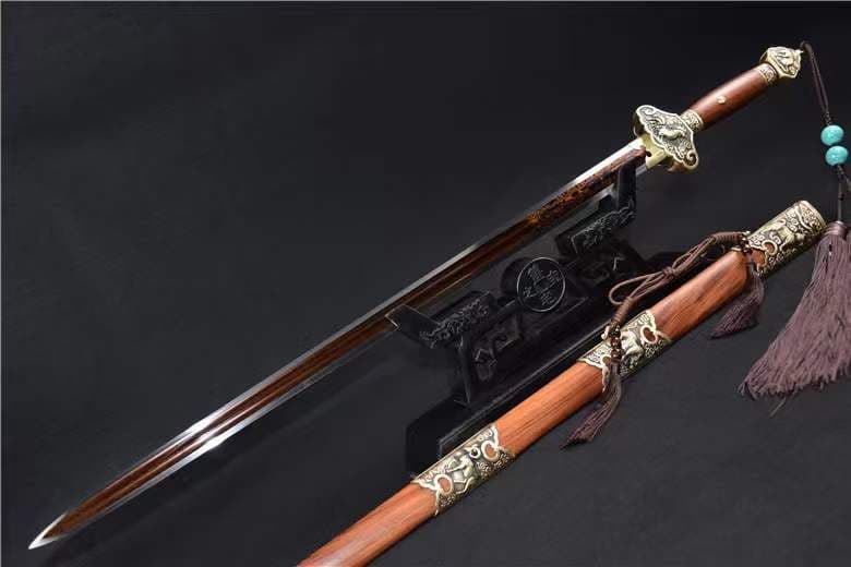 模様鋼発赤酸枝木鞘生肖鎮宅剣 古兵器 武具　刀装具　日本刀　模造刀 居合刀