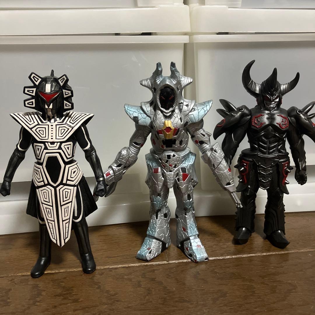 【良品】ウルトラマン怪獣フィギュアセット23体