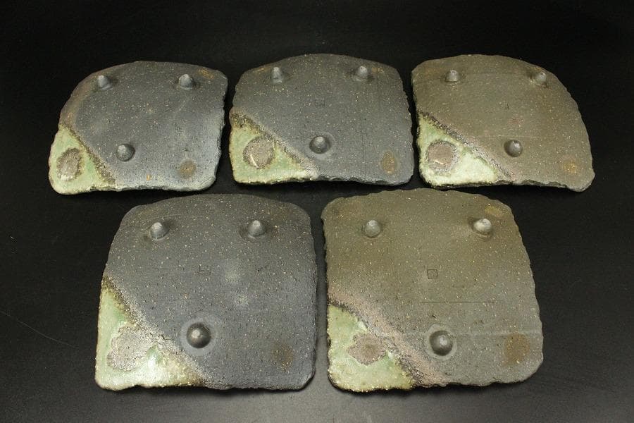 灰釉焼締 角皿 五枚 和食器 荒木義隆 木箱付 美品(メ1381)