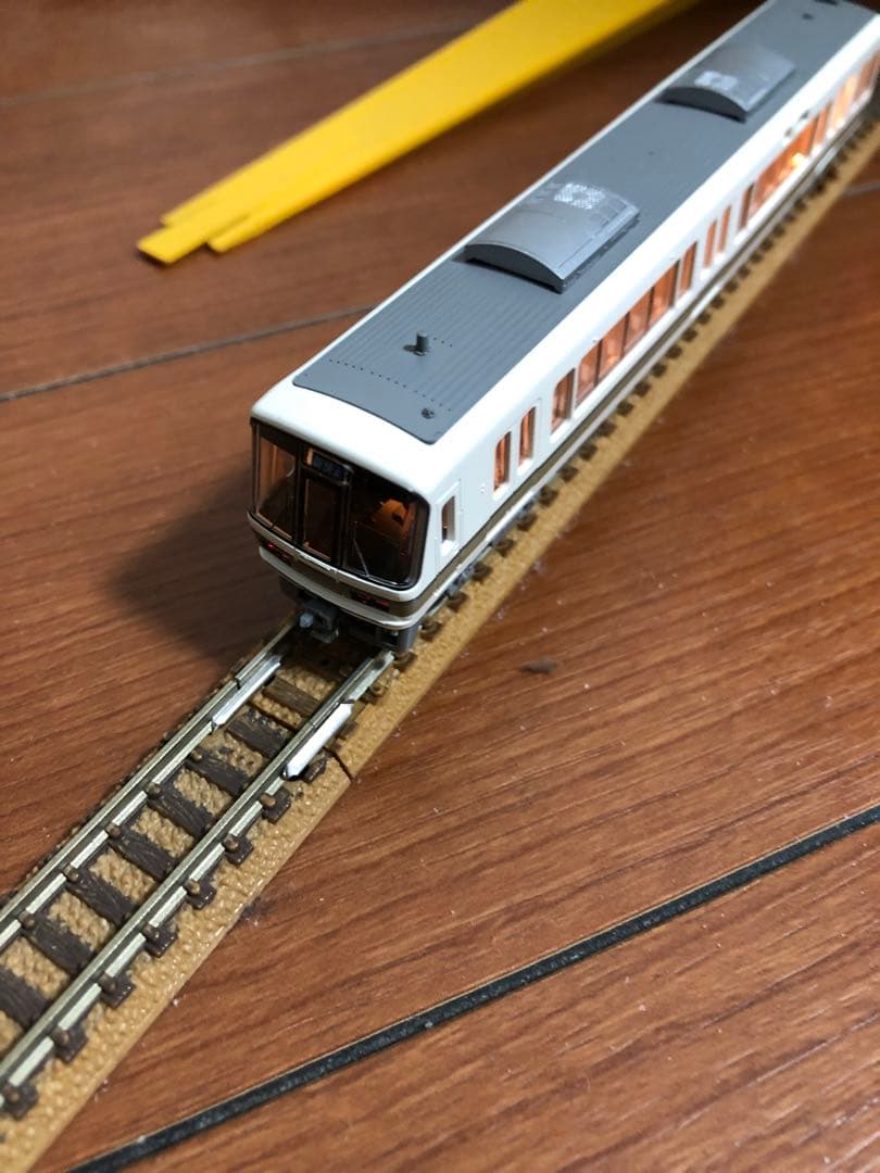 KATO 221系 直流近郊形電車 室内灯付き