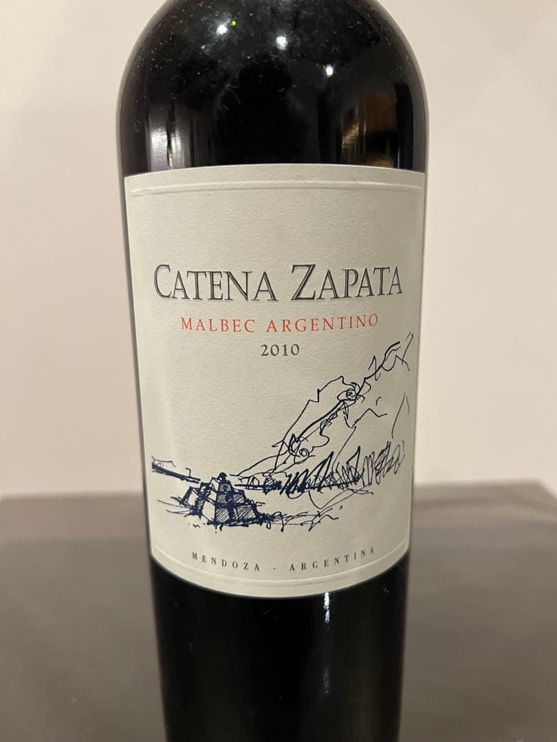 ワイン Catena Zapata Malbec Argentino 2010 Catena Malbec 2010: Historic Argentinian Wine