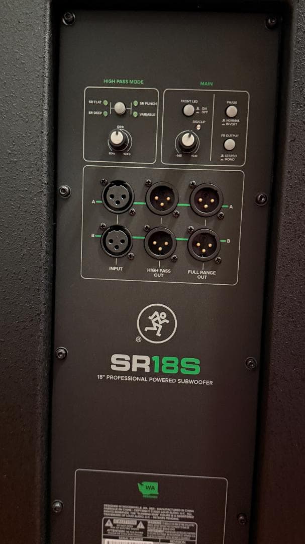 MACKIE - SR18S 12(1台)インチ パワードサブウーファー