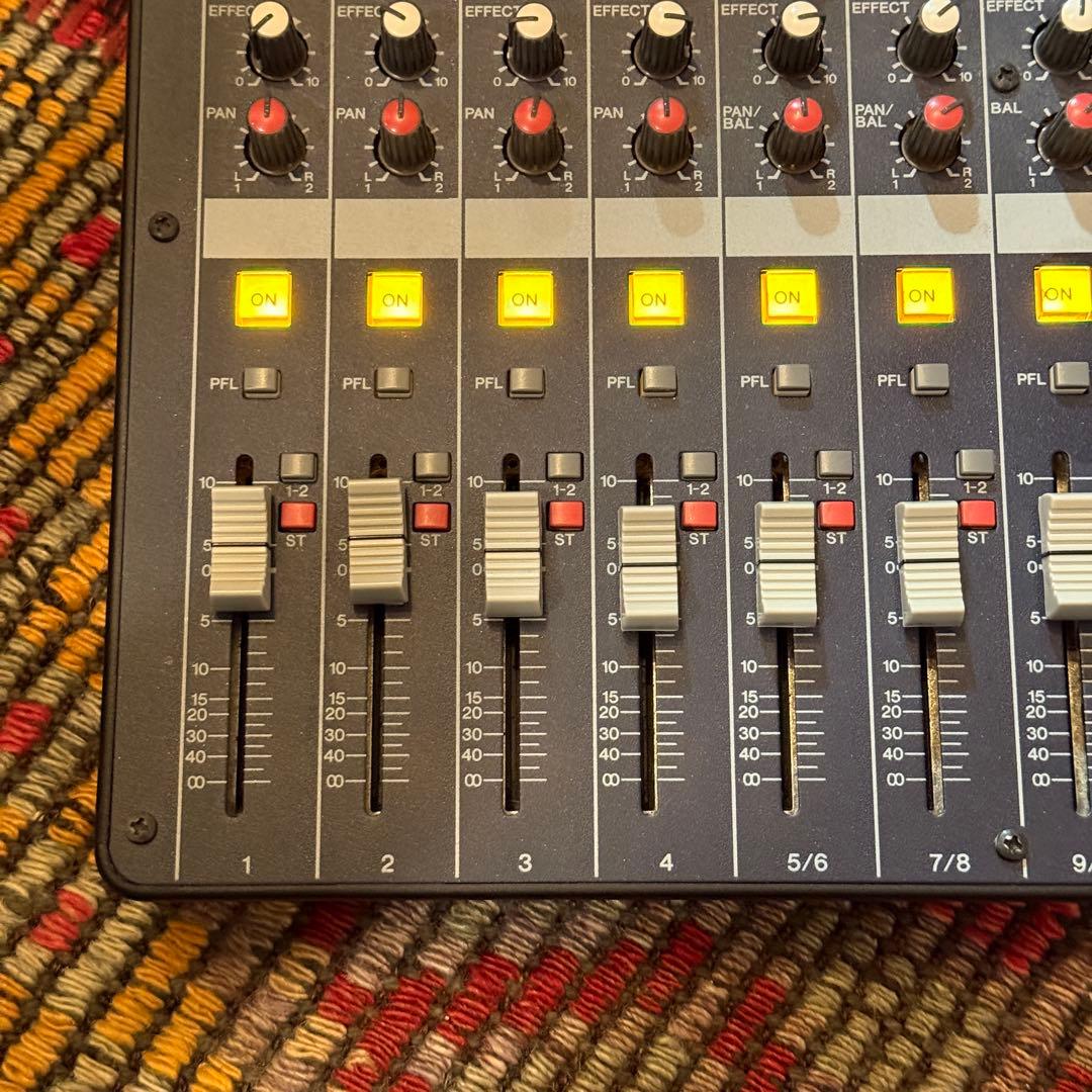 M*N様 【動作確認済み】YAMAHA MG124CX コンパクトミキサー ヤマ