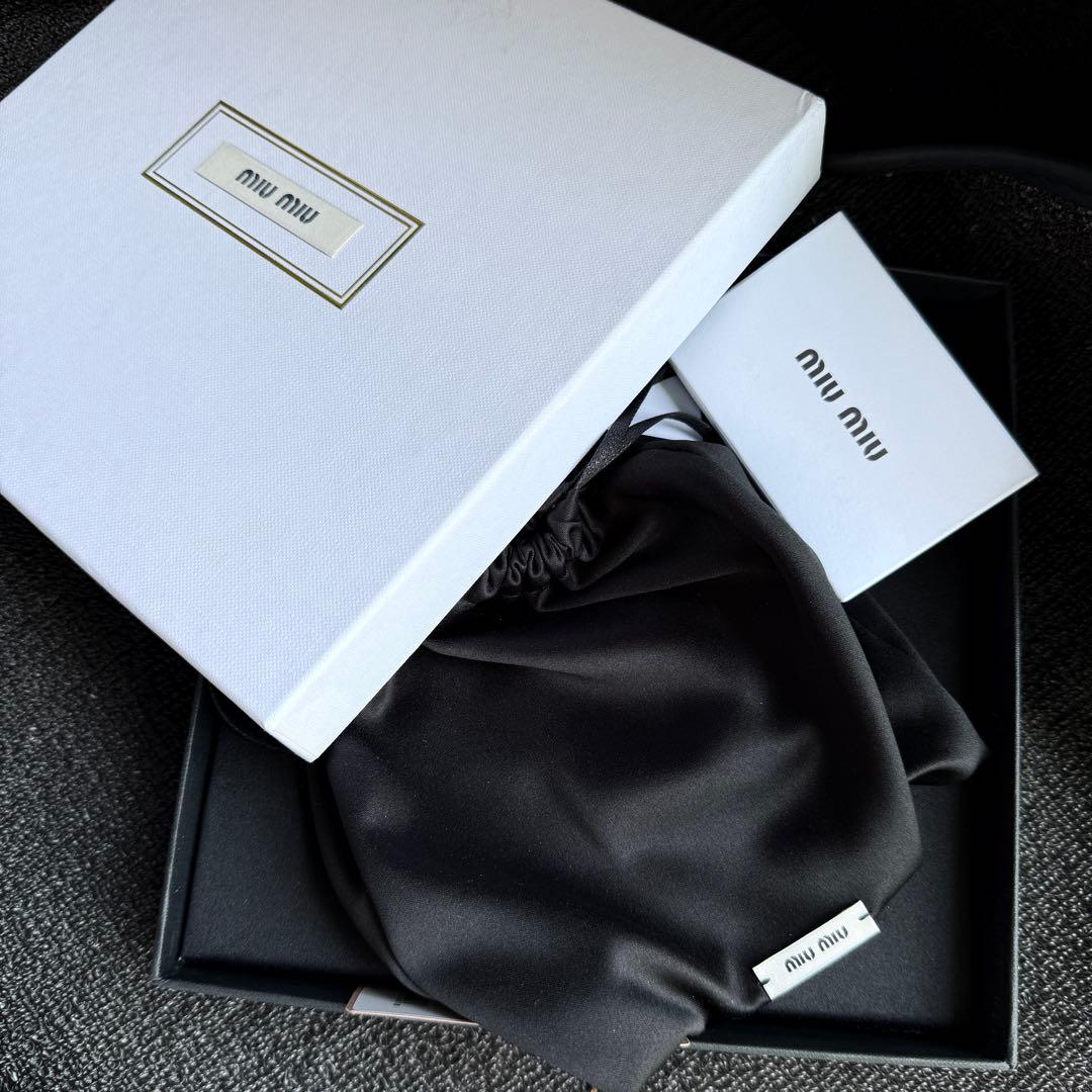 Miumiu パールクリスタルヘアバンド