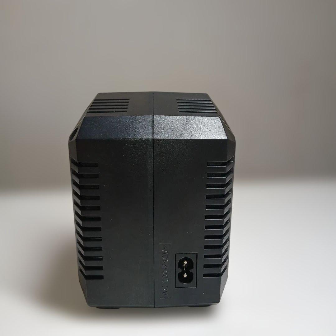 ReveD RJ-003【AC 2ポート充電器 X2 V COMPACT】