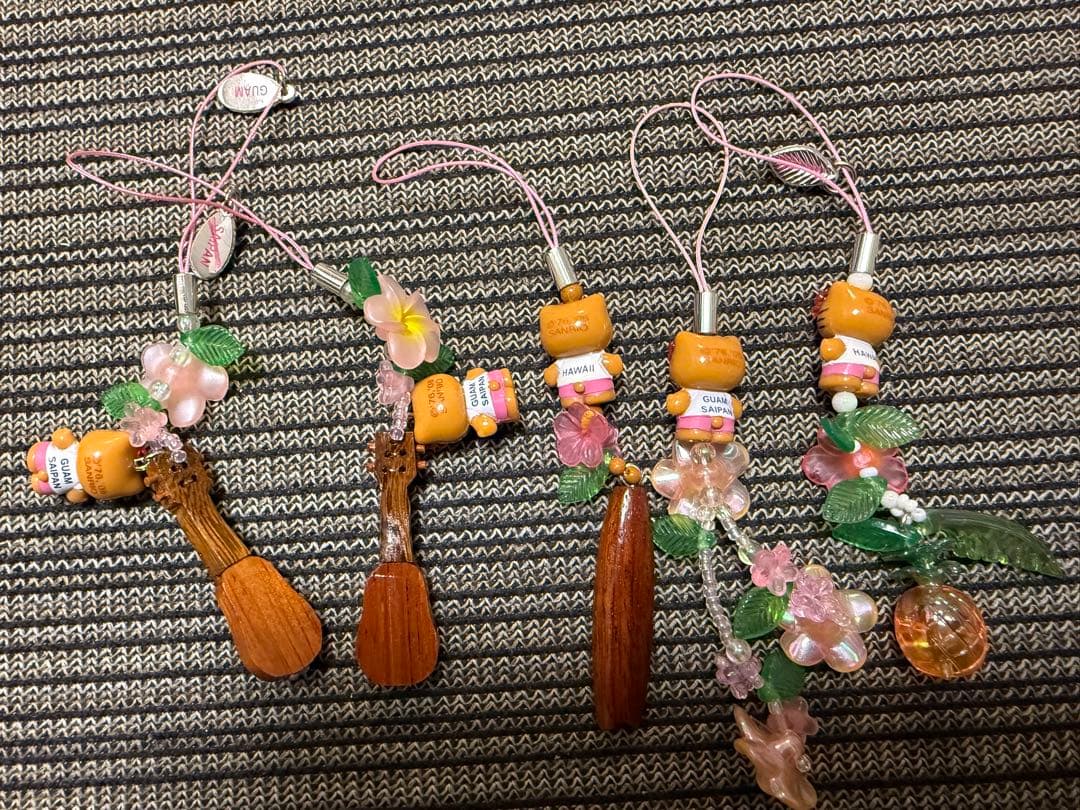 ご当地 日焼けキテイギターウクレレkitty 根付けストラップ グアム