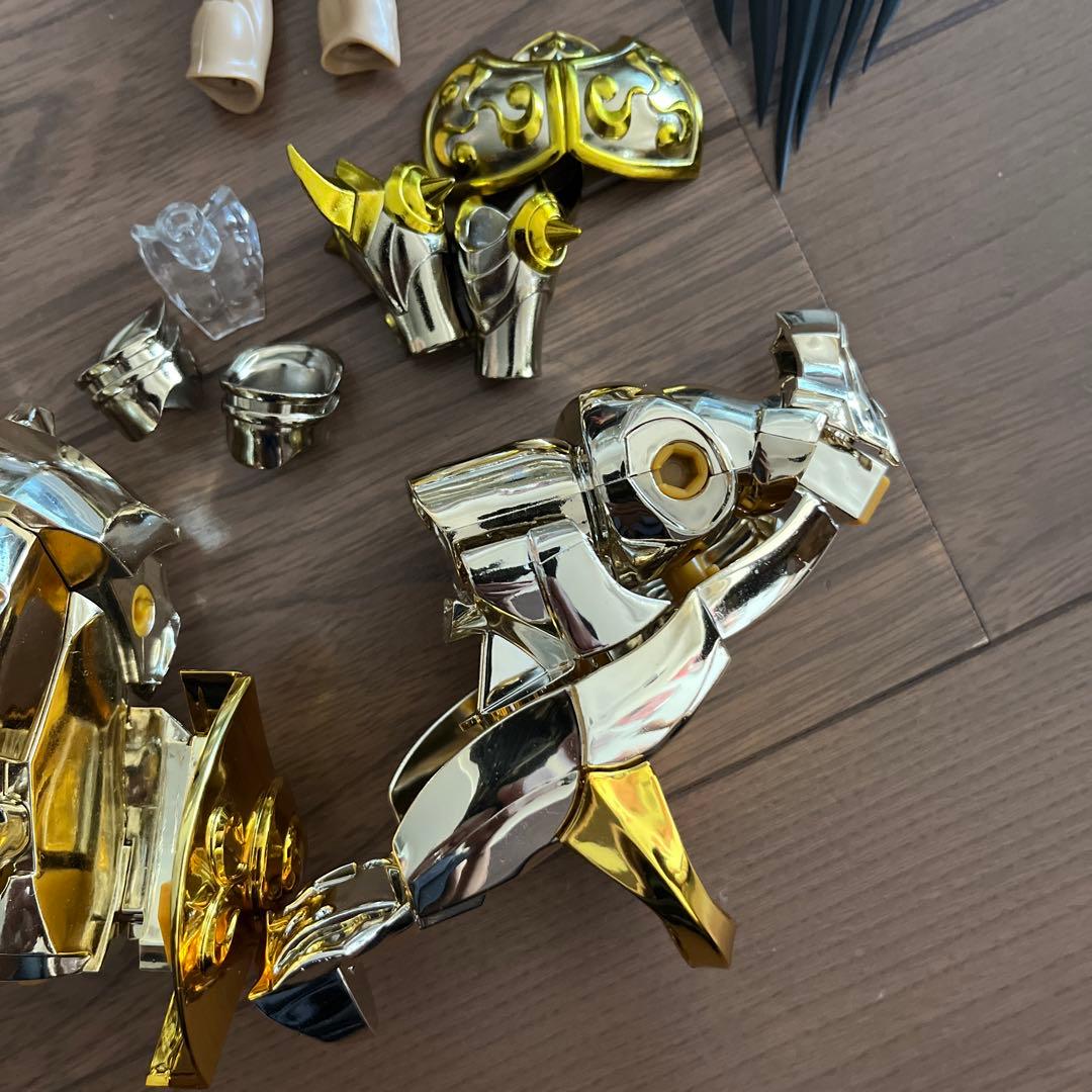 聖闘士聖衣神話EX タウラスアルデバラン(神聖衣) 『聖闘士星矢 黄金魂』