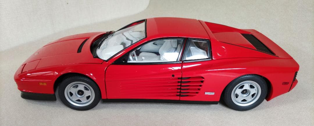 ●セール●テスタロッサ● ポケール フェラーリ 穴アケ加工 1/8 スーパーカー