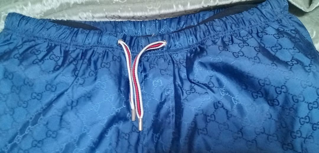 GUCCI ハーフパンツ М スイムパンツ 水着 海パン ショートパンツ シマ柄