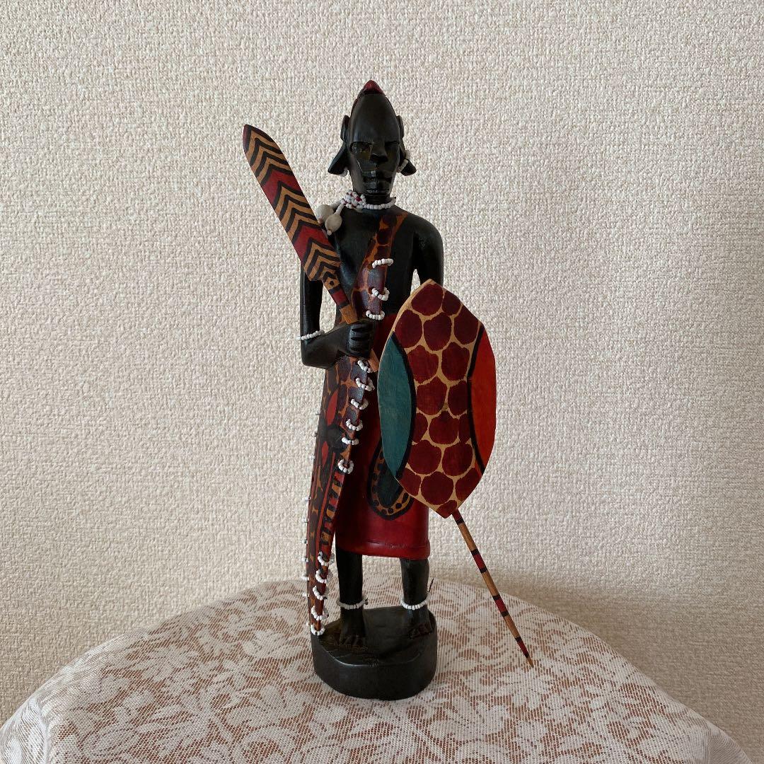 アフリカ ケニア マサイ族戦士 木彫り人形 置物 - メルカリ