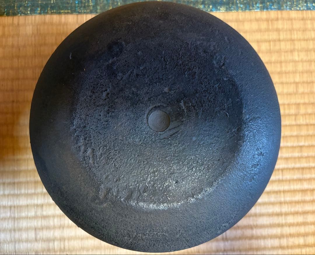 茶道具 風炉釜 繰口間取亀甲 焼抜釜