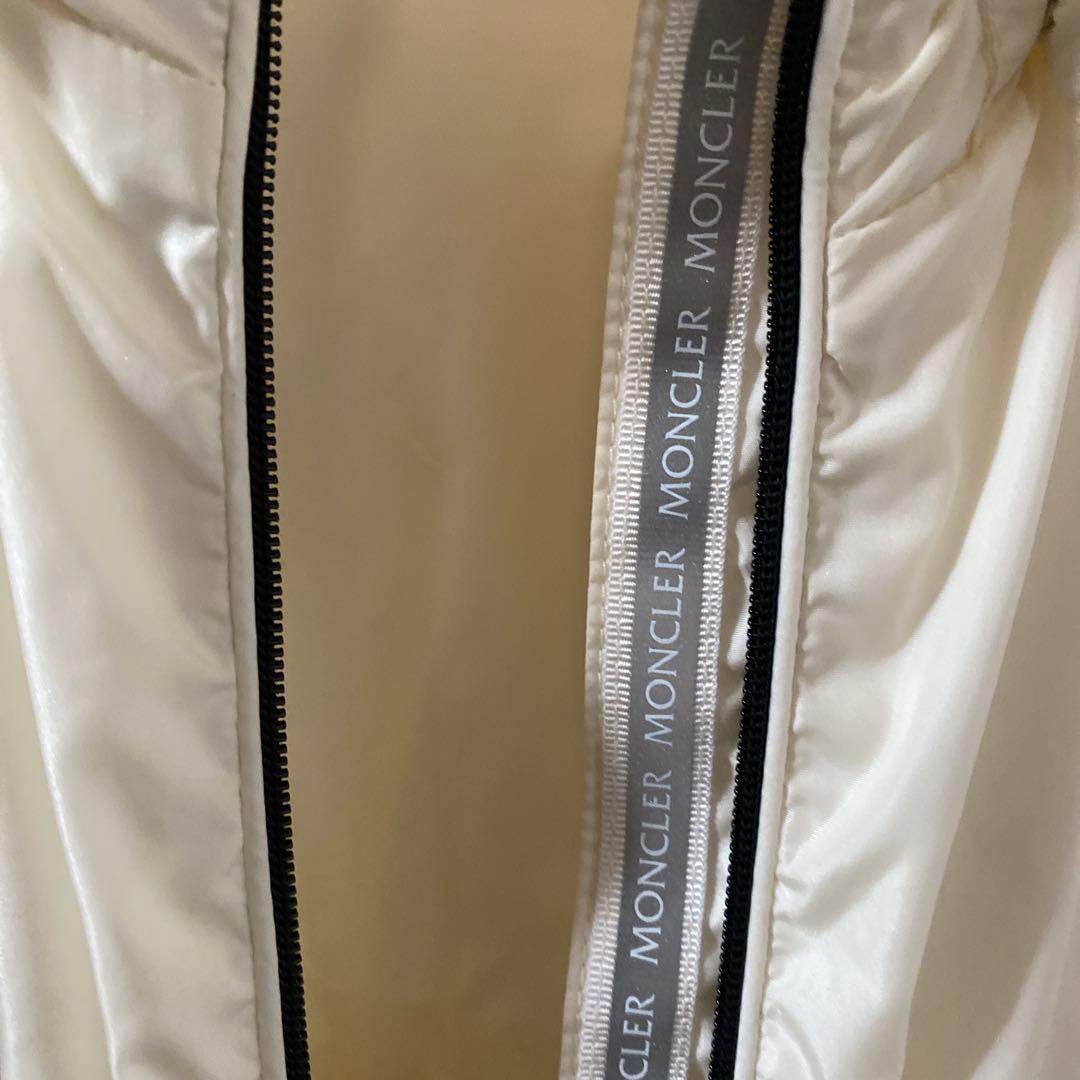MONCLER ホワイト フリルジャケット　キッズ　　92㎝