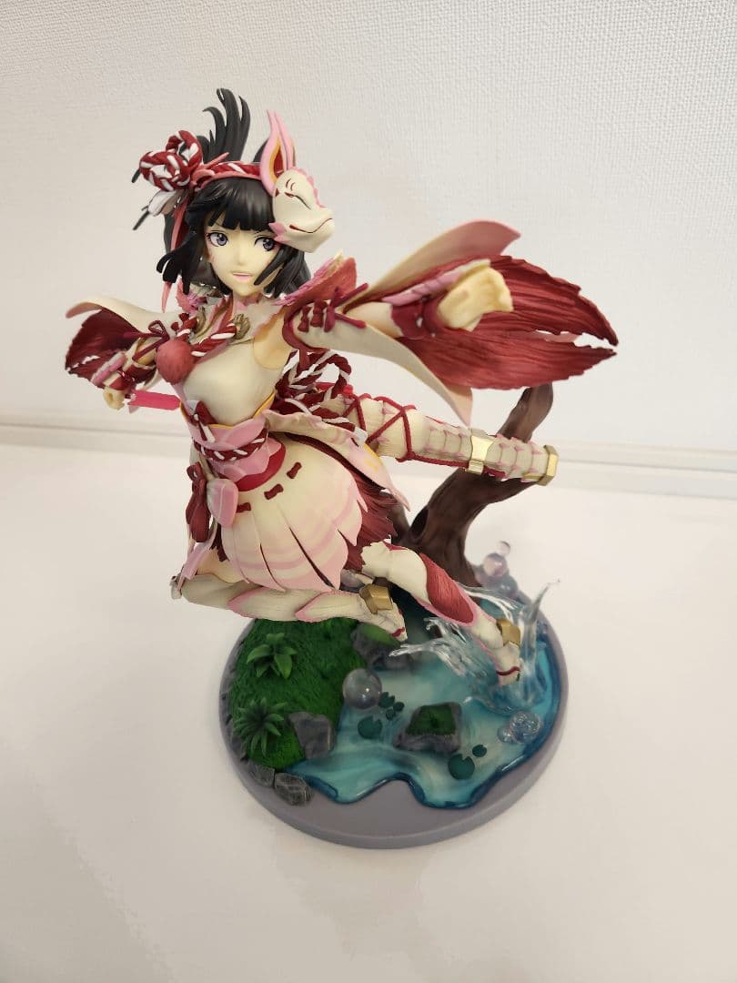 未開封品！】モンハン ミツネシリーズ女性ガンナー 1/7フィギュア