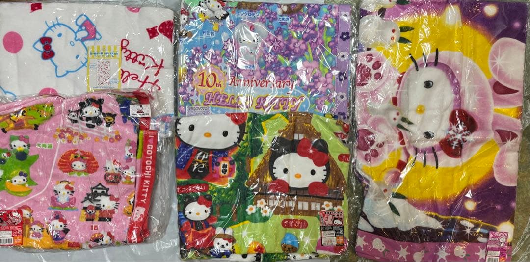 ①ご当地 限定 レア 新品未使用 ハローキティ バスタオルハンカチ サンリオ