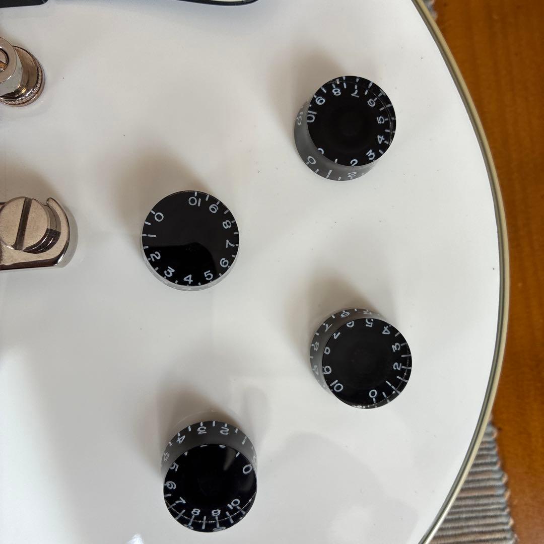 G.I.G. THE STANDARD ホワイトエレキギター