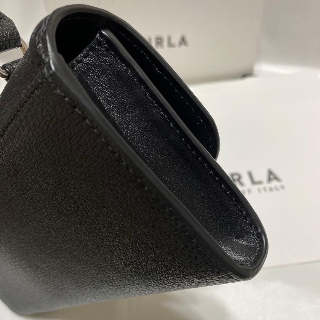 極美品　フルラ　FURLA ミニ ショルダーバッグウォレット　ストラップ付