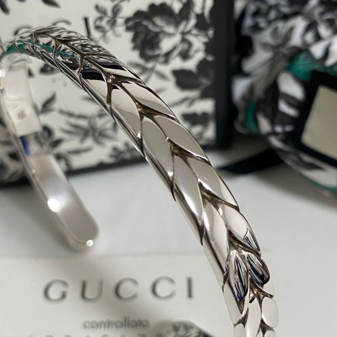 GUCCI 新品未使用品　クレストGバングル　ブレスレット　付属品　刻印19
