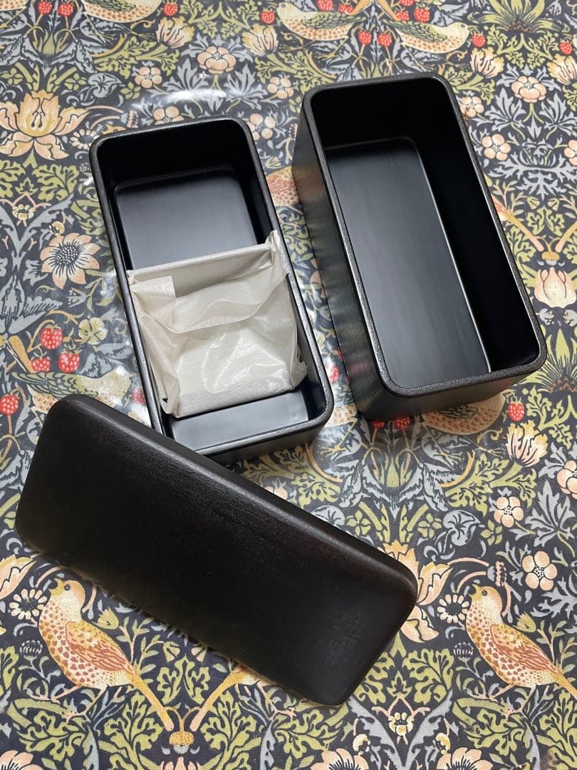 赤木明登作家作品　漆塗りの重箱と汁椀　墨色（黒）　箱付き