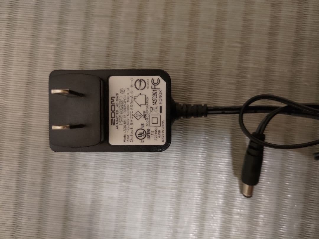 ACアダプター付き ZOOM G5 ギターエフェクター 本体 完動品