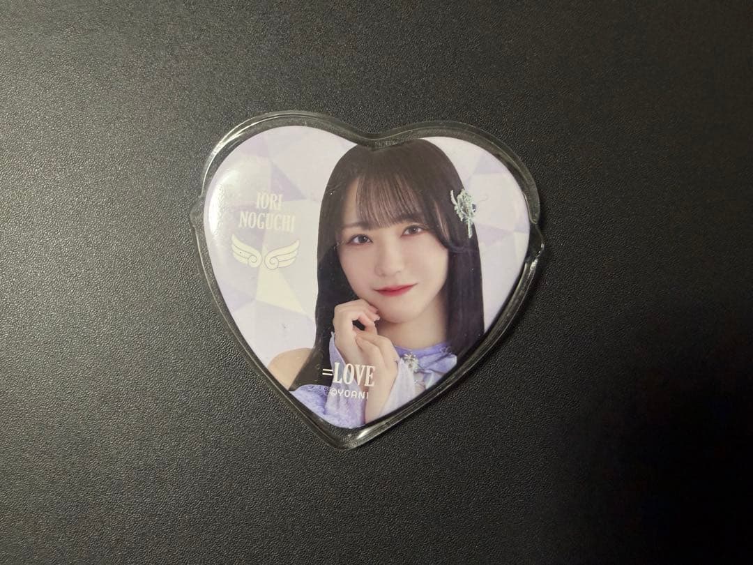 LOVE 野口衣織 缶バッジ - メルカリ