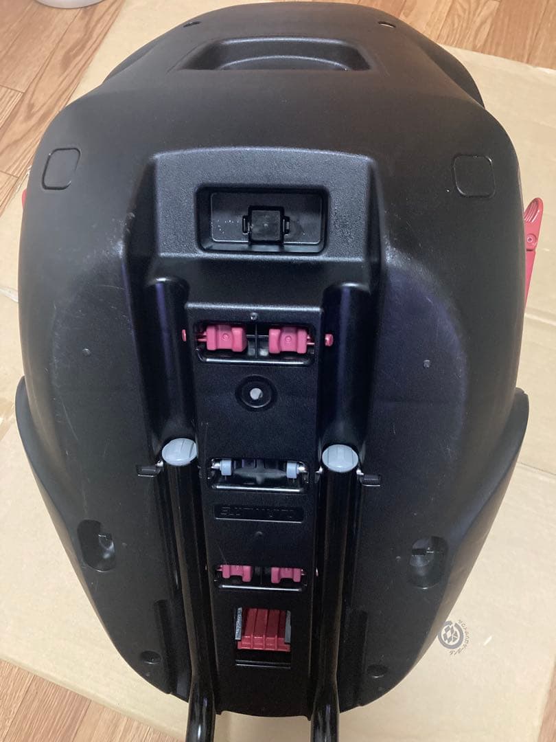 エールベベ⭐️【最高位】クルット4s グランス　チャイルドシートプラチナブラック