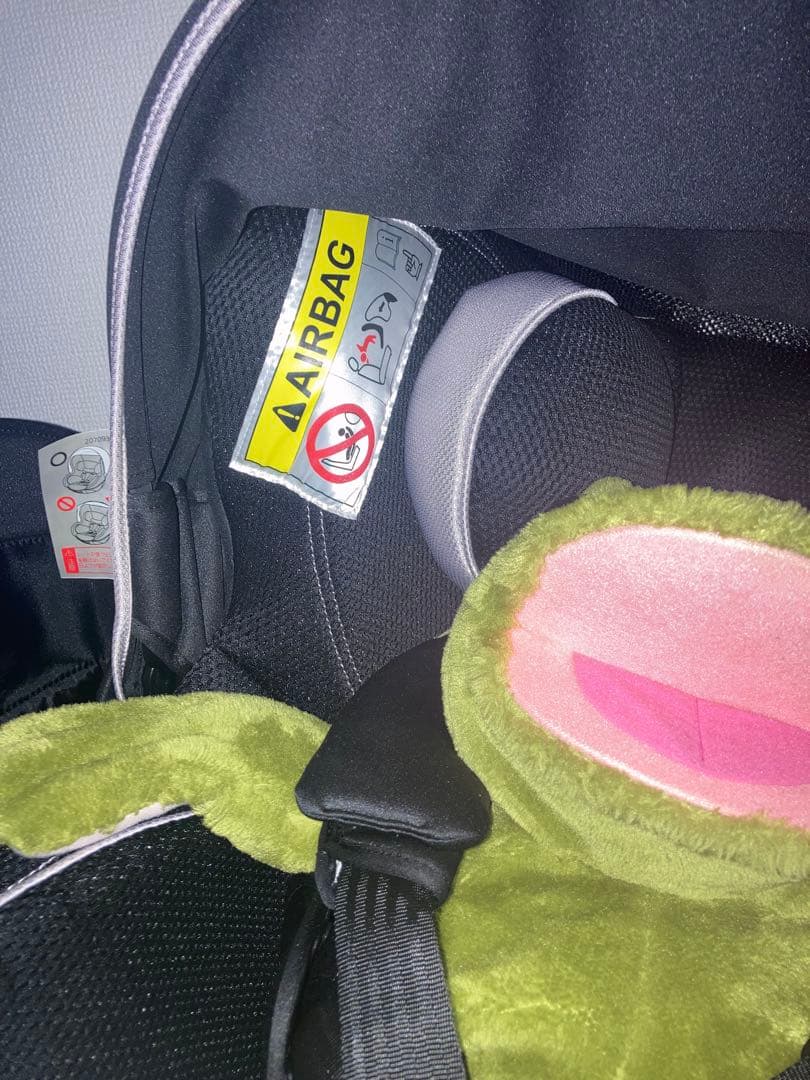 エールベベ⭐️【最高位】クルット4s グランス　チャイルドシートプラチナブラック