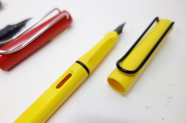 LAMY ラミー サファリ 万年筆 5本 長期保管 未使用品 小傷あり - メルカリ